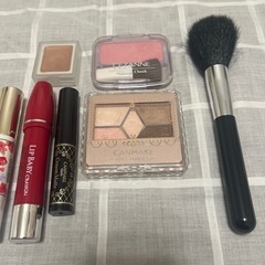 【5月中】【他商品おまとめ値引きあり】リップ、チーク、アイシャドウ、ブラシの画像
