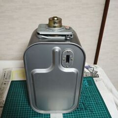中古のコロナ製石油ファンヒーター用燃料タンク