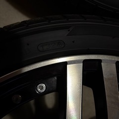 225/40r19タイヤ 24年製バリ溝ホイールガリキズなし！の画像
