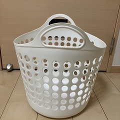 ランドリーバスケット　洗濯かごの画像