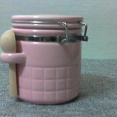 昭和レトロ　陶器製キャニスター　密閉容器　未使用美品　ピンク　サジ付きの画像