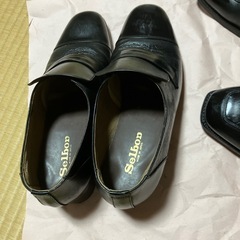 革靴とレザーシューズ