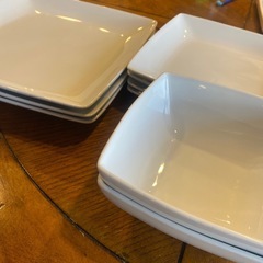 スクエア型アメリカのお皿セットの画像