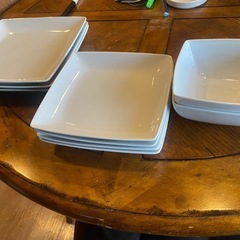 スクエア型アメリカのお皿セットの画像