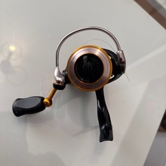 スピニングリールの画像