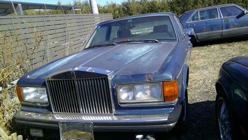 ロールス-ロイス-ベントレ-フエラリ-アストンマーチン