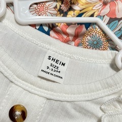 SHEIN 花柄ワンピースの画像
