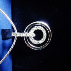 SWAROVSKI CIRCLE PENDANT  品番681251の画像