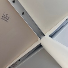 IKEA ビルスタ BILLSTA 丸型テーブルの画像