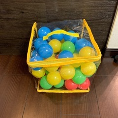 ボールプール　ボール