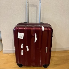 キャリーバッグ　赤色の画像