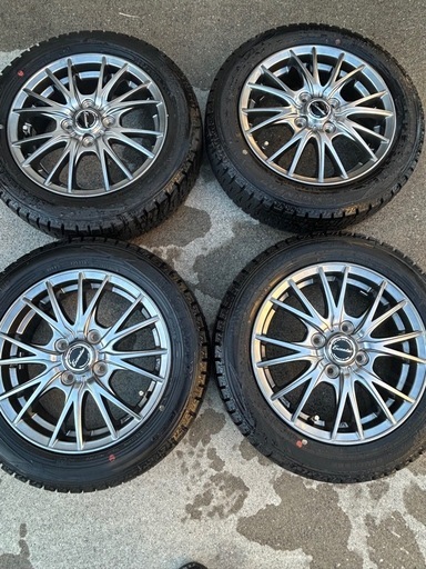 スタッドレスタイヤ美品