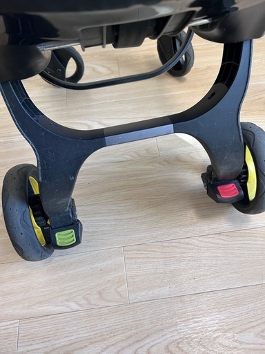 ドゥーナdoonaインファントカーシート　ベビーカー　チャイルドシート