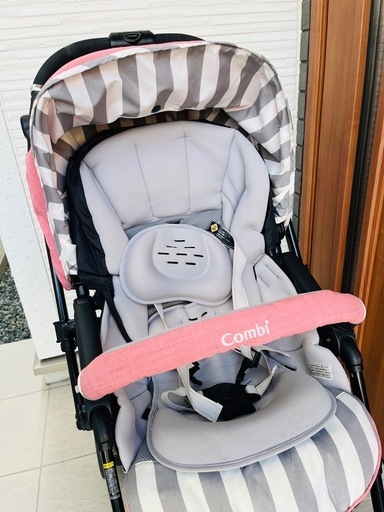 コンビ　スゴカルa 4 キャス　エッグクッション　美品 超美品combi スゴカルα 4キャス compact エッグショック