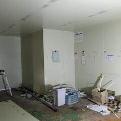 タダ 解体後のプレハブ冷蔵庫パネル  の画像