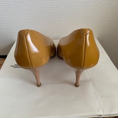 VICINI エナメルシューズ　36.5 の画像