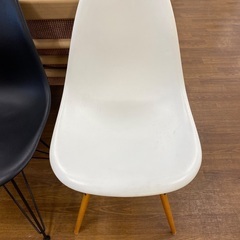 イームズシェルチェア　Vitra ホワイト