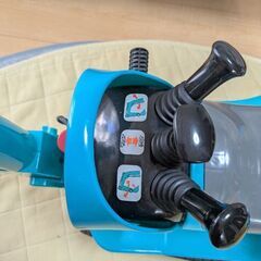 KOMATSUショベルカー　ケンケンキッキ　乗用車こども用の画像