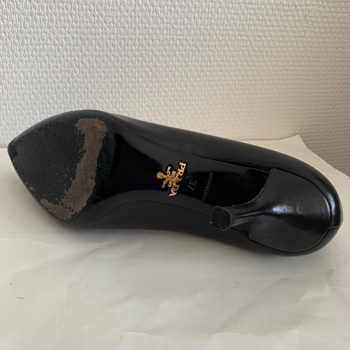 プラダ　サイズ37