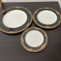 【最終価格】
NORITAKEのお皿の画像