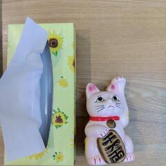 ピンクの猫の貯金箱の画像