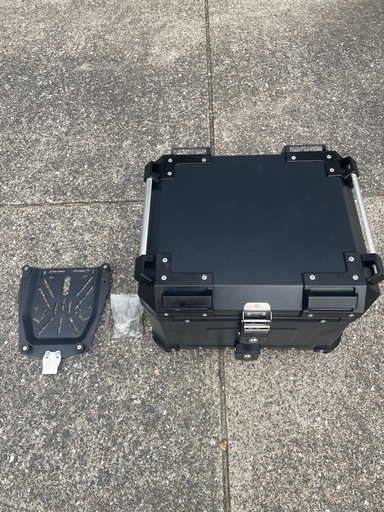 アルミ　トップケース５５Ｌ　アルミヒンジ
