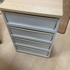 四段収納棚
の画像