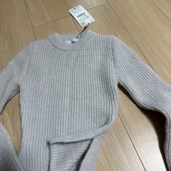 ZARA ニットの画像