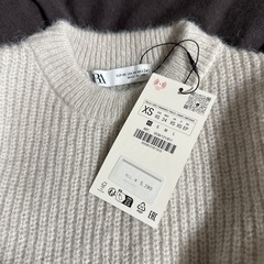 ZARA ニットの画像
