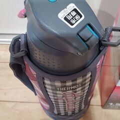 水筒　ステンレスボトル　サーモス真空断熱スポーツボトルFFZ_1502Fグレーギンガム1_5L の画像