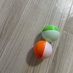 カプセル　ガチャガチャ