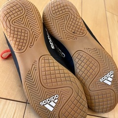 adidas フットサルシューズ 23cmの画像