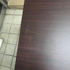 折り畳みテーブルの画像