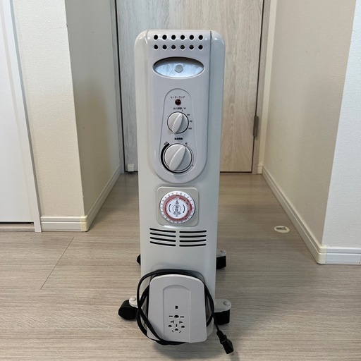 【美品】セラヴィ オイルヒーター 24時間タイマー 自動温度調節機能