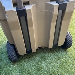 【美品】クーラーボックス　キャスター付き【お値下げしました！】 の画像