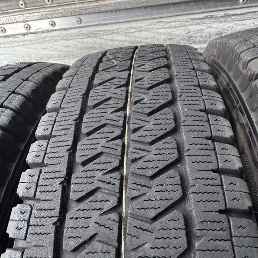 鉄ホイール付　BRIDGESTONE ブリヂストン　ブリジストン　VL10 145/80R12 80/78N LT スタッドレス　タイヤ　2022年製　12インチ