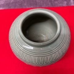 高麗青磁/壺/レア物の画像