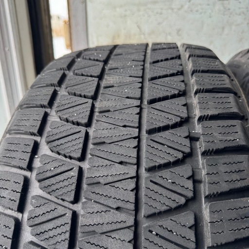 バリ山　BRIDGESTONE ブリヂストン　ブリジストン　DM-V3 275/40R20 スタッドレス　タイヤ　2019年製　20イ