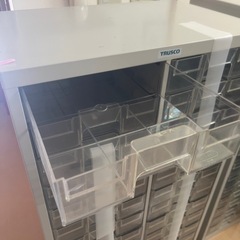 取り引き中　書類整理ケースB4サイズ引き出しの画像