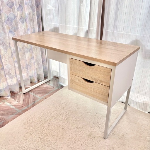 人気につき確定連絡の早かった方にお譲りします【美品】LOWYA 机　デスク