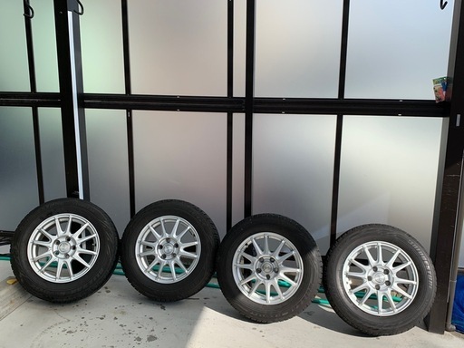 スタッドレスタイヤ付きアルミホイール205/65R 16ブリジストン ブリザック