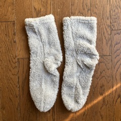 【お譲り先決定済】モコモコ靴下　2足　差し上げますの画像