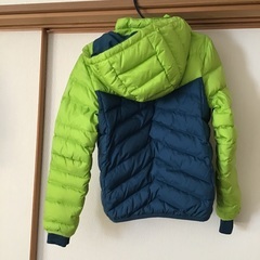 子ども服PUMAジャンパー140の画像