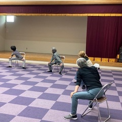 体操教室の先生を探しています