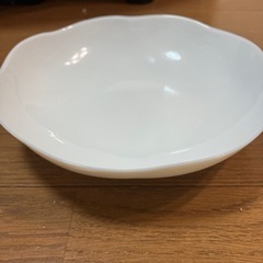 ★新品未使用★ プレート皿6枚、波型デザイン皿6枚　セットの画像