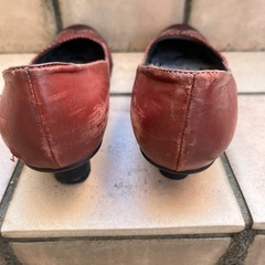 ローヒールパンプスの画像