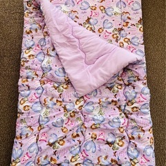 子ども用布団・枕セット ソフィア柄67cm x 120cm&イチゴ柄シーツ付きの画像