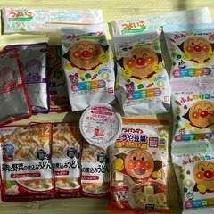 離乳食　アンパンマンお菓子　セット