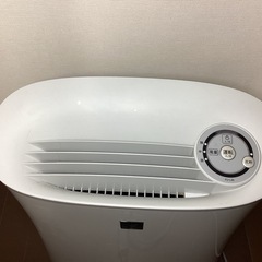 空気清浄機　シャープ　2021年製の画像