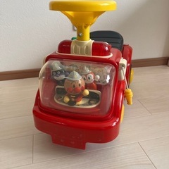 アンパンマン　消防車